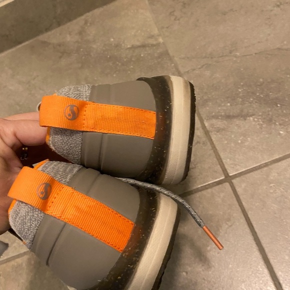 Earth Elements Cullen Mens Size 9.5 Silver Grey Woven Knit Sneakers Shoes - Picture 3 of 9